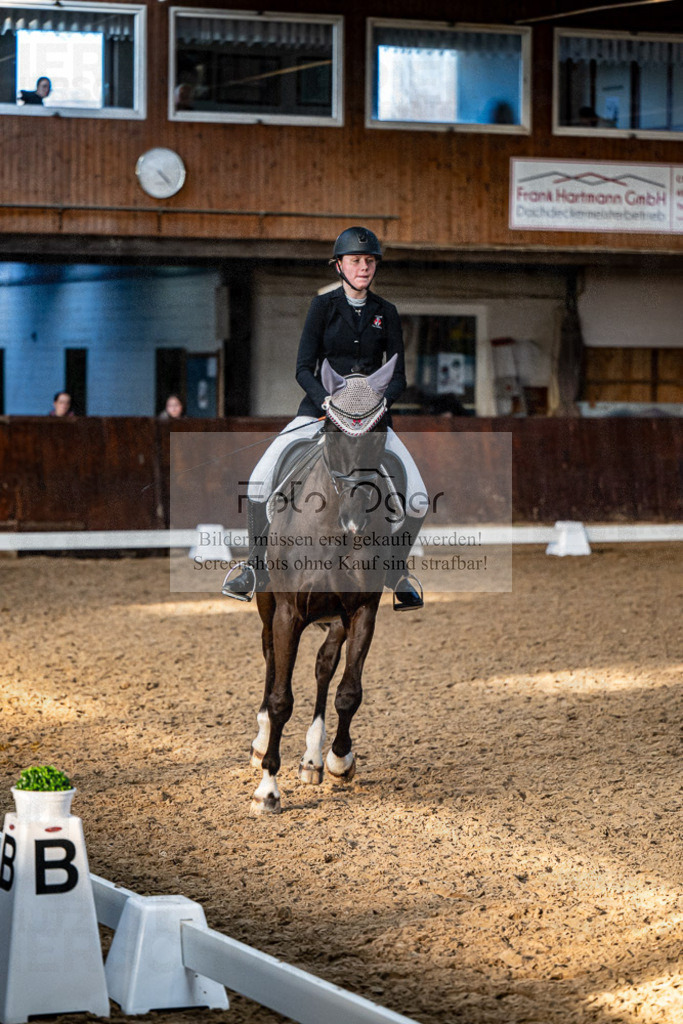 20240308-DOS_4766 | Entdecke hochwertige Reitturnierfotos von Foto Oger. Professionell, emotional und authentisch – jetzt Lieblingsmomente im Shop bestellen.Deutschlandweite Turnierfotografie. - Realisiert mit Pictrs.com