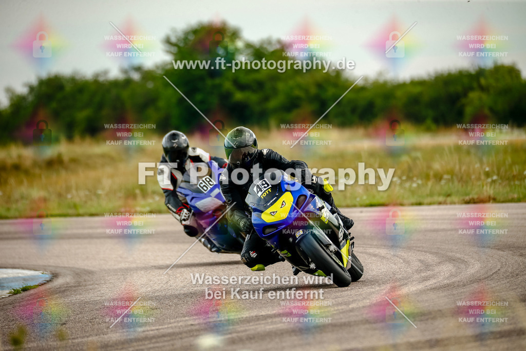 Chambley Juli-2122 | Hier findet Ihr Bilder von Touristenfahrten auf der Nürburgring Nordschleife oder von anderen Veranstaltungen die ich besucht habe. Viel Spass beim Durch Schauen 