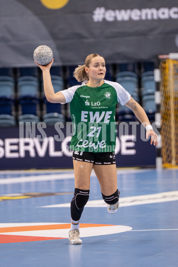 Handball I Frauen I Saison 2025-2026 I 1. HBF I 17. Spieltag I VFL Oldenburg - Thüringer HC I 0476 | Joanna Granicka (21, VfL Oldenburg) - Realisiert mit Pictrs.com