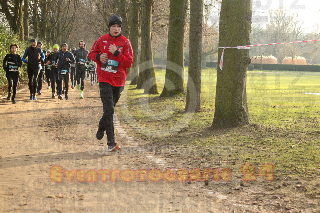 241231_1018_EV4_3727 | Sportfotografie im Rhein-Sieg Kreis, Köln, Bonn, NRW, Rheinland Pfalz, Hessen, etc. Unser Tätigkeitsfeld umfasst den Laufsport vom Volkslauf über den Marathon, Duathlon, Triathon bis zum Ultralauf wie Kölnpfad Ultra oder Schindertrail.