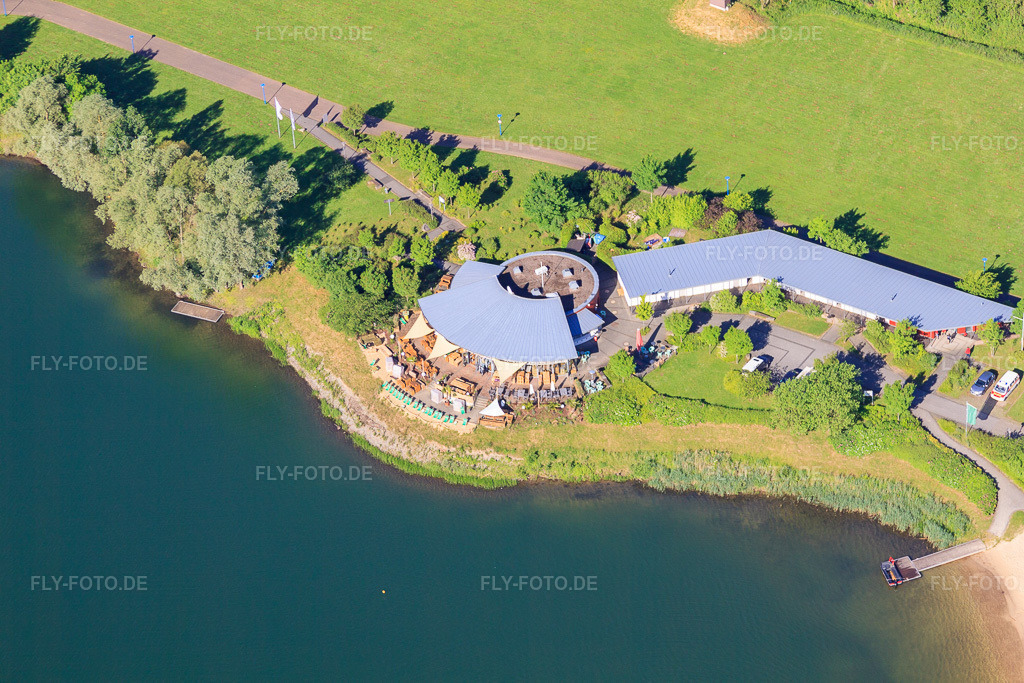 Luftbild: Restaurant Strandgut Höxter am Godelheimer See in Höxter im Bundesland Nordrhein-Westfalen in Deutschland.Foto: IMG_65745.jpg vom 25.05.2014 durch Werner Riehm/FLY-FOTO.deAuflösung des Originals: 4752 x 3168 pxXN--STRANDGUTHXTER-4PB.DE