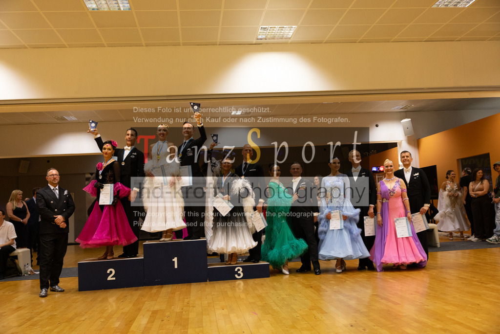 20250906_LM_By_HGR-S-Std_7909 | Tanzsportbilder, Standardtanz, Lateintanz, WDSF, DTV, LTVB, dancecomp, goc, hessen tanzt, blaues band der spree, walzer, tango, wiener walzer, slowfox, quickstepp, samba, rumba, cha-cha-cha, paso doble. jive, hd-kroft photography, turniertanzsport