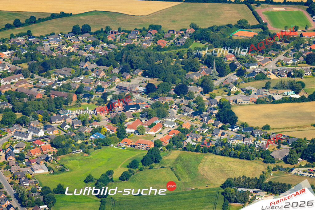 Das Luftbild der Stadt Osdorf wurde 2022 vom Flugzeug heraus erstellt (keine Drohnen-Aufnahmen) Aufnahmehöhe ca.450 Meter- hohe Bildauflösung und Druck-Qualität. Garantiert!