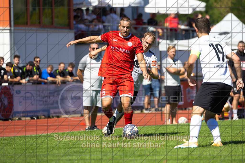 20260906_133345_0149_(c)_by_PhotoPeet | Niklas Eisele (1.FC Donzdorf #15)1.FC Donzdorf II (rot) vs. SGM Jebenhausen-Bezgenriet (weiß), Fußball, Kreisliga A3 - Bezirk Neckar/Fils, 02. Spieltag, Saison 2026/2027, Rasenplatz Lautertal Stadion, Süßener Straße 16, 73072 Donzdorf, 06.09.2026 - 13:00 Uhr,Foto: PhotoPeet / Sport- &amp; Eventfotografie / Peter Harich