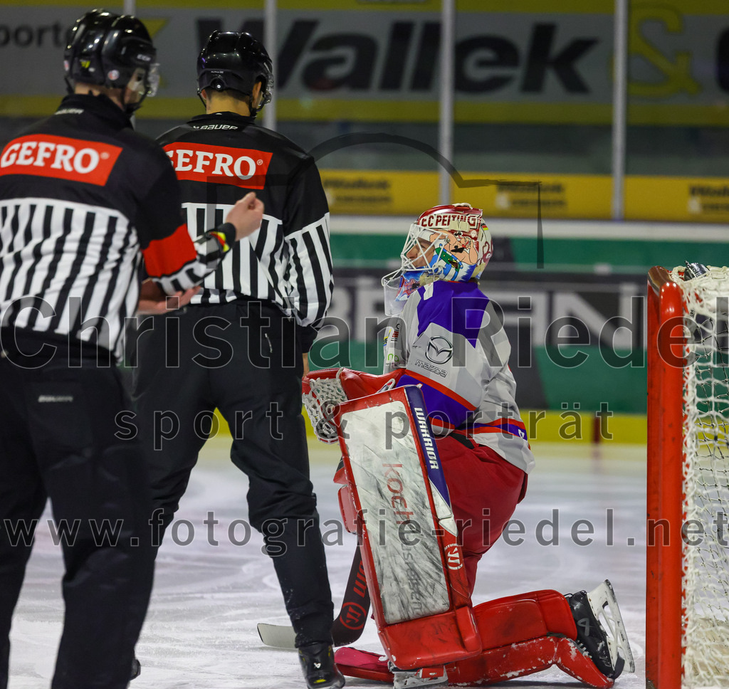 2026-02-15_025_TSV_Erding_gegen_EC_Peiting | Erding, Deutschland, 15.02.2026:Eishockey, Oberliga Süd 2025 / 2026, 47. Spieltag, TSV Erding gegen EC Peiting, Endergebnis: 4:5Torwart Tommi Steffen (EC Peiting, #1)Foto: Christian Riedel / fotografie-riedel.net