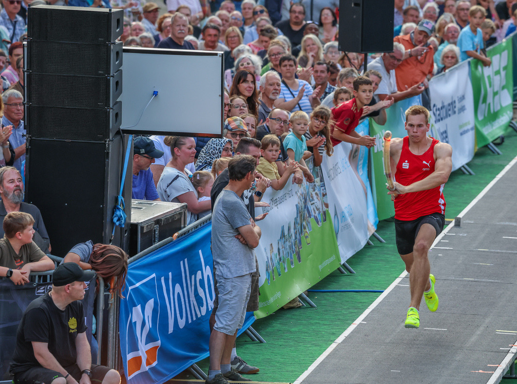 top-top.de-250828-169 | Foto, Video, Fotografie, Videografie, Fotobox, DJ, Discjockey, Musik, Musikbox, Veranstaltung, Photobooth, Amazon, Ebay, Buchtipp, Bestseller, Autor, Verlag, Buch, Wesel, Hamminkeln, NRW, Dinslaken, Rees, Drohne, Hochzeit, Party, Fotobox, Wesel, Fotograf