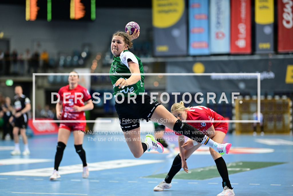 Handball I Frauen I Saison 2024-2025 I 1. HBF I 14. Spieltag I VfL Oldenburg - HSG Bensheim-Auerbach I 063536 | Marie Steffen (14, VfL Oldenburg) - Realisiert mit Pictrs.com