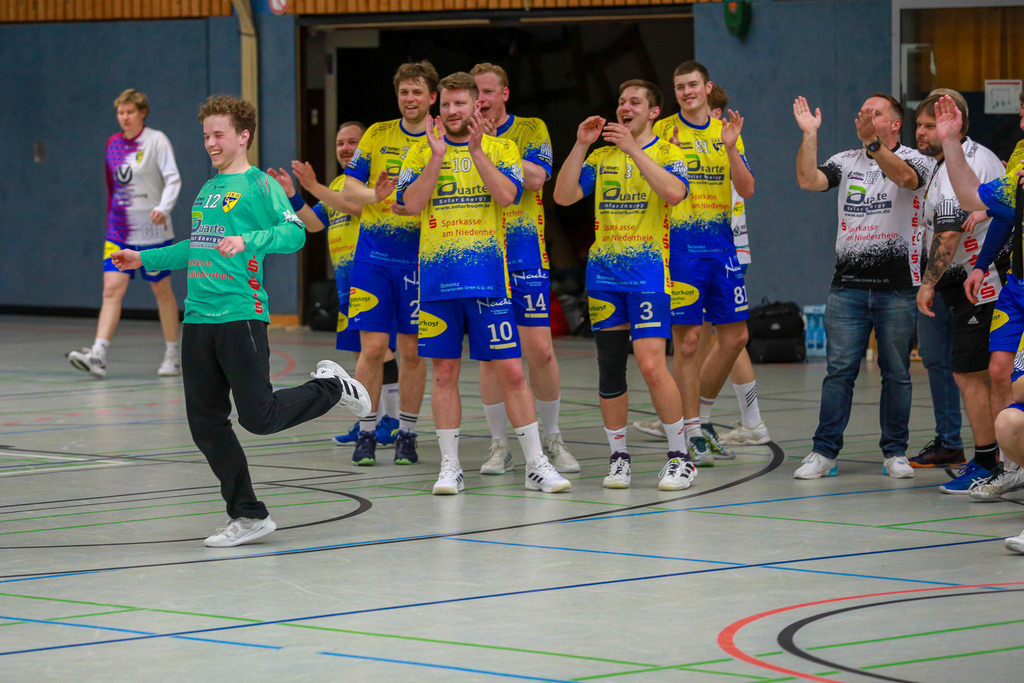 SVN_TVIssum_250426_153 | Bildergalerie von Sport-Ereignissen aber auch von weiteren spannenden Dingen - nicht nur vom Niederrhein. In Anlehnung an den bekannten Spruch von Hanns Dieter Hüsch heißt das Motto: "Niederrhein ist überall".  - Realisiert mit Pictrs.com