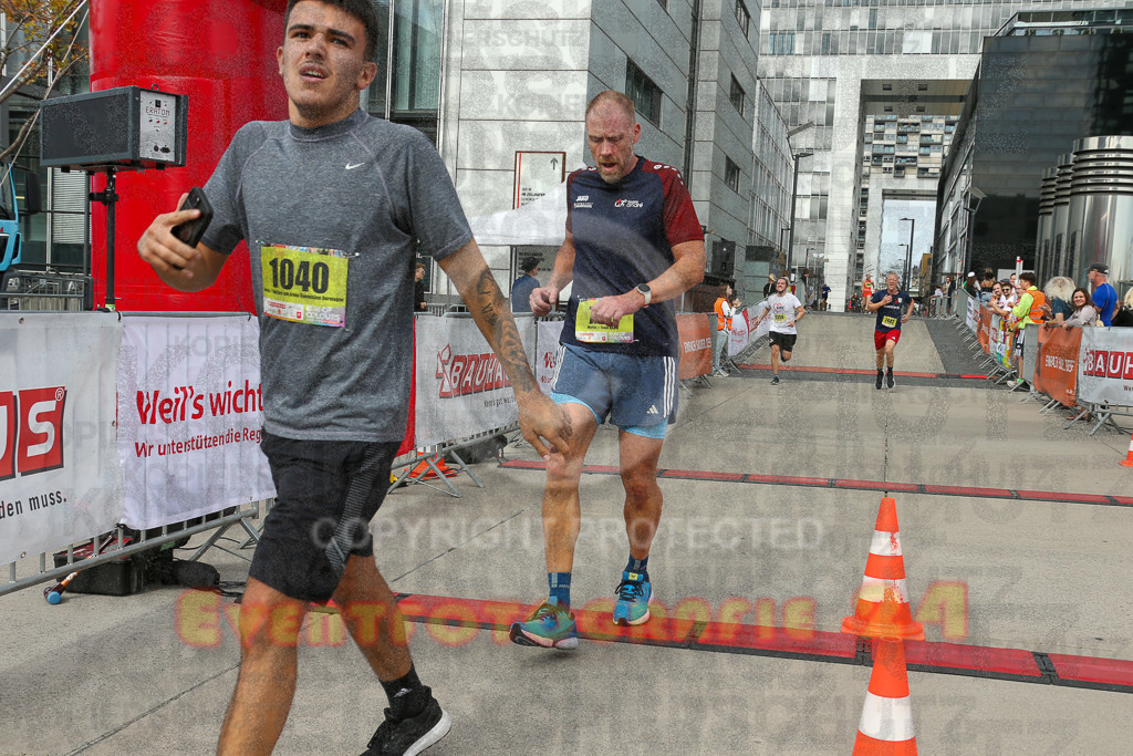 250920_1323_EX1_4259 | Sportfotografie im Rhein-Sieg Kreis, Köln, Bonn, NRW, Rheinland Pfalz, Hessen, etc. Unser Tätigkeitsfeld umfasst den Laufsport vom Volkslauf über den Marathon, Duathlon, Triathon bis zum Ultralauf wie Kölnpfad Ultra oder Schindertrail.