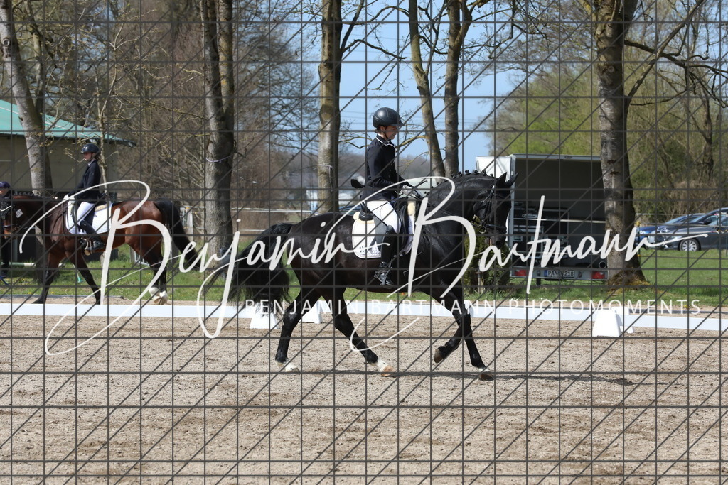 AZ2A3525 | Benjamin Bartmann Photomoments