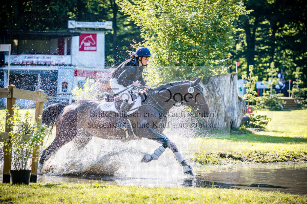 2026-05 - Melle Oldendorf-3-0091 | Entdecke hochwertige Reitturnierfotos von Foto Oger. Professionell, emotional und authentisch – jetzt Lieblingsmomente im Shop bestellen.Deutschlandweite Turnierfotografie. - Realisiert mit Pictrs.com