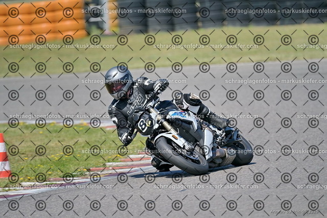 26BT01-1534 | 008 - Realisiert mit Pictrs.com