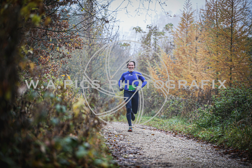 ..... | LEONDING,AUSTRIA,8.November 25, Kürnberglauf 2025  , Image shows: Photo: WAPICS / Andreas Willdoner