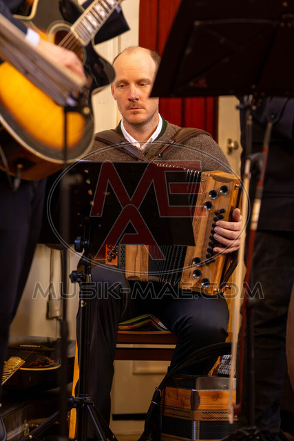 MAE-pic_525 | Der online Fotoshop des Inzeller Fotografen MAE - Marc Anton Eicher. Hier können Sie ihre Fotos und Stockfotos online bestellen als Download oder als Ausdruck, der ihnen bequem nach Hause geschickt wird.
Ihr Marc Anton Eicher - der Inzeller Fotograf - Realisiert mit Pictrs.com