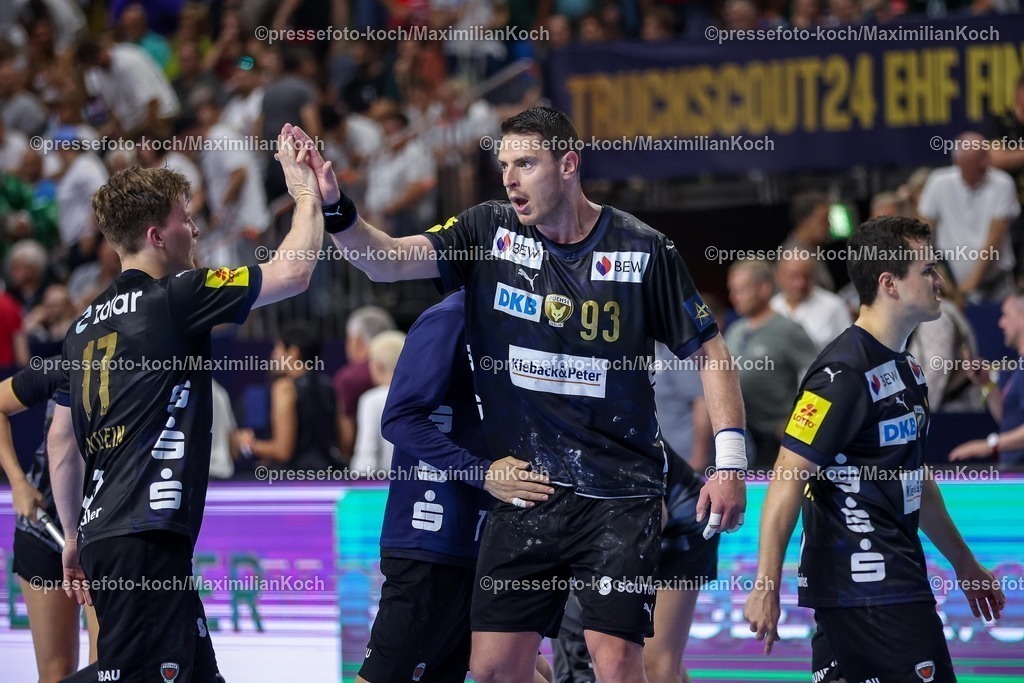 KoeEHF14062501051 | 14.06.2025, Handball, Halbfinale TruckScout24 EHF FINAL4, LANXESS arena Köln, Füchse Berlin - HBC Nantes: Mijajlo Marsenic  (Fuechse Berlin #93) jubelnd neben Nils Lichtlein  (Fuechse Berlin #17) 