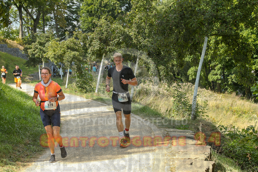 250824_1450_EX1_7770 | Sportfotografie im Rhein-Sieg Kreis, Köln, Bonn, NRW, Rheinland Pfalz, Hessen, etc. Unser Tätigkeitsfeld umfasst den Laufsport vom Volkslauf über den Marathon, Duathlon, Triathon bis zum Ultralauf wie Kölnpfad Ultra oder Schindertrail.