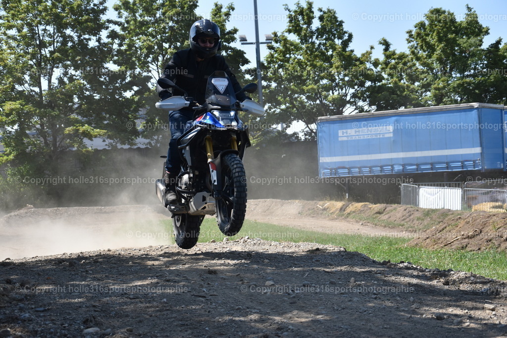 DSC_0163 | Sportfotografie , Motorsport, Motoross, Reitsport, Mointainbike, Enduro,
Landschaft , Outdoor, Eventfotografie, Landschaft, Bilder online bestellen - Realisiert mit Pictrs.com