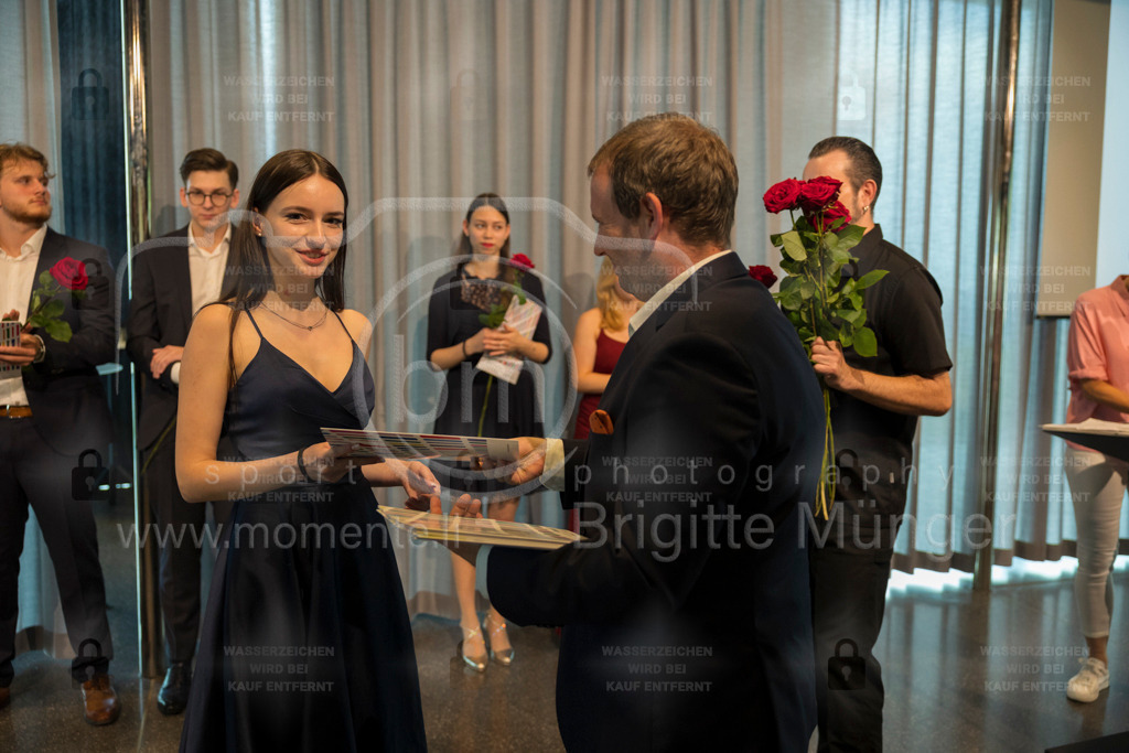 FeusiDiplomfeier_R6OO3015 | Brigitte Münger / bmsportphotography - Realisiert mit Pictrs.com