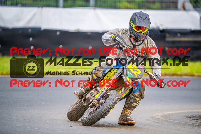 MaZZes_FotoMatrix_230812_8455 | UE40