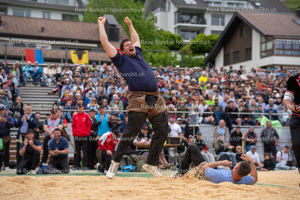 BUR03404 | René Burch leidenschaftlicher Fotograf aus Kerns in Obwalden.  Hier finden sie Sport, Landschaft und Natur Fotografie.
 - Realisiert mit Pictrs.com