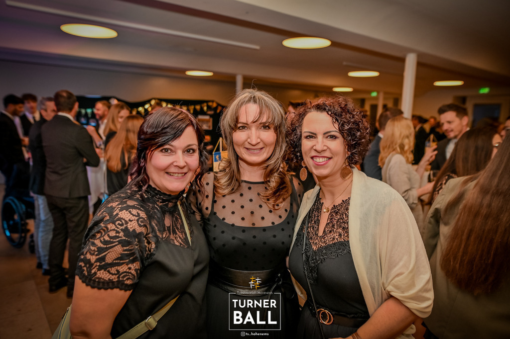 DSC_9621 | "Fussifoto.com – Ihr Ansprechpartner für hochwertige Fotografie! Entdecken Sie kreative Bilder und professionelle Dienstleistungen. Kontaktieren Sie uns für Ihre Projekte!"