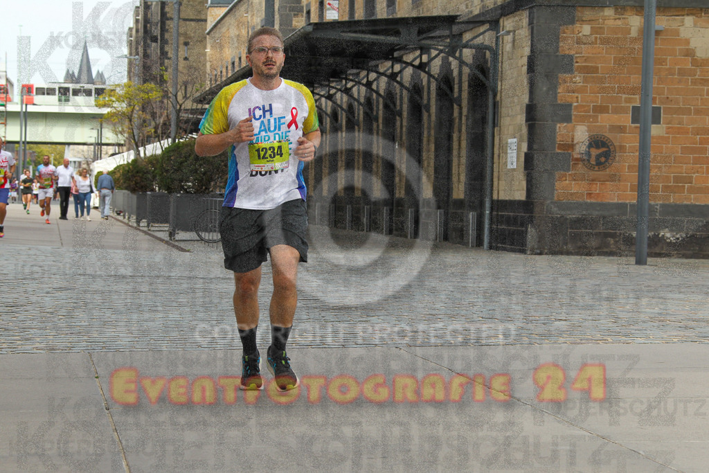 250920_1324_EV4_5430 | Sportfotografie im Rhein-Sieg Kreis, Köln, Bonn, NRW, Rheinland Pfalz, Hessen, etc. Unser Tätigkeitsfeld umfasst den Laufsport vom Volkslauf über den Marathon, Duathlon, Triathon bis zum Ultralauf wie Kölnpfad Ultra oder Schindertrail.