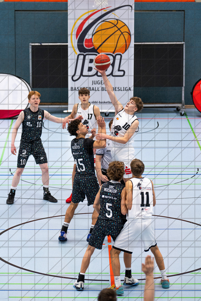 JBBL 24/25 | 23.11.2024 | Charisma Young Bulls vs. UBC Münster  | JBBL 24/25 | 23.11.2024 | Charisma Young Bulls vs. UBC Münster - - - - - CREDIT, www.bullenfotos.de, Martin König, Hörner Weg 40, D-49078 Osnabrück, +4917663732967, Nutzung und Weitergabe nur zu den vereinbarten Zwecken. Presseanfragen an Urheber. Alle Rechte beim Urheber. - - - - - - Realisiert mit Pictrs.com