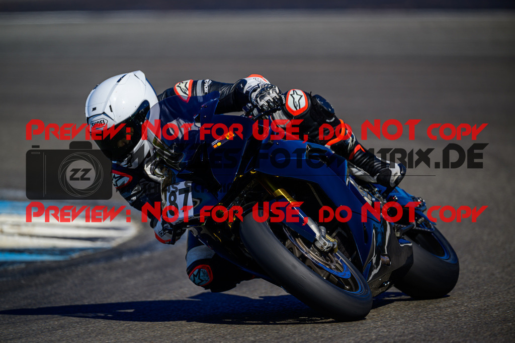 MaZZes_Fotomatrix_20250407_6007705_2941 | GELB