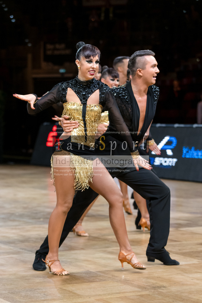 20241109_DM-Formationen_Vorrunde_1116 | Tanzsportbilder, Standardtanz, Lateintanz, WDSF, DTV, LTVB, dancecomp, goc, hessen tanzt, blaues band der spree, walzer, tango, wiener walzer, slowfox, quickstepp, samba, rumba, cha-cha-cha, paso doble. jive, hd-kroft photography, turniertanzsport