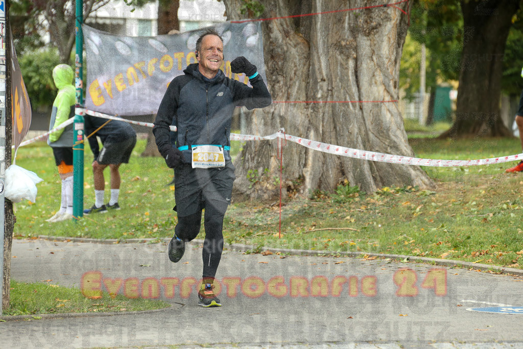 231015_1152_EX1_4523 | Sportfotografie im Rhein-Sieg Kreis, Köln, Bonn, NRW, Rheinland Pfalz, Hessen, etc. Unser Tätigkeitsfeld umfasst den Laufsport vom Volkslauf über den Marathon, Duathlon, Triathon bis zum Ultralauf wie Kölnpfad Ultra oder Schindertrail.