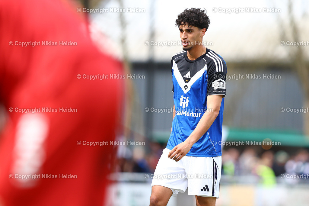 NH_FCEintrachtNorderstedt_HamburgerSVU21_RegionalligaNord_11042026 | #22 Omar Abdel Megeed (Hamburger SV U21)Fußball I Herren I Regionalliga Nord I Saison 2025-2026 I 29. Spieltag I FC Eintracht Norderstedt - Hamburger SV U21 I 11.04.2026 I Edmund-Plambeck-Stadion