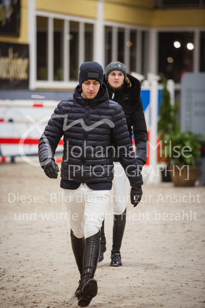 230211_Warstein_S1-StilSpr-300 | Deine schönsten Turniermomente als professionelle Fotos! Entdecke hochwertige Pferdesport-Fotografie im Online-Shop. Jetzt Fotos finden & bestellen!