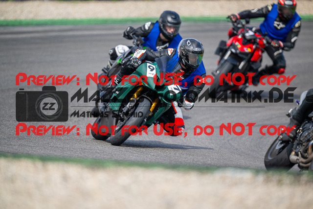 MaZZes_FotoMatrix_240701_6007705_1263 | INST