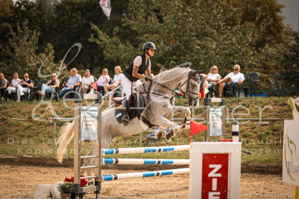 27.SaSpMA00233 | Leoni Ertmer Photography - Realisiert mit Pictrs.com