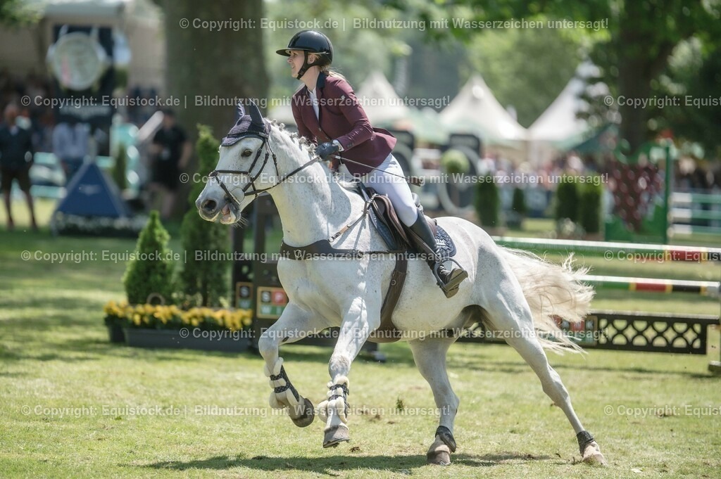 20230528_Jump-and-Drive_0136 | equistock