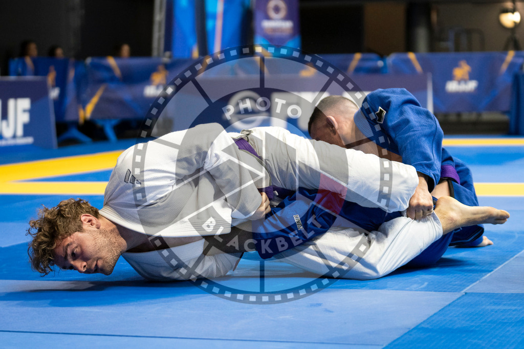 20240123PBB00224 | Fighters compete during the second day of the IBJJF European Championship in Paris, France, on January 23, 2024.