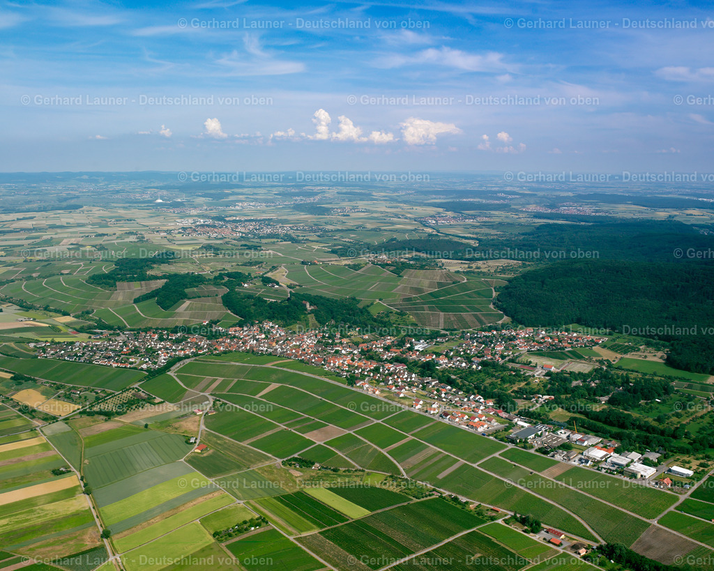 2500372 | Cleebronn mit seinen Weinanbaugebieten
