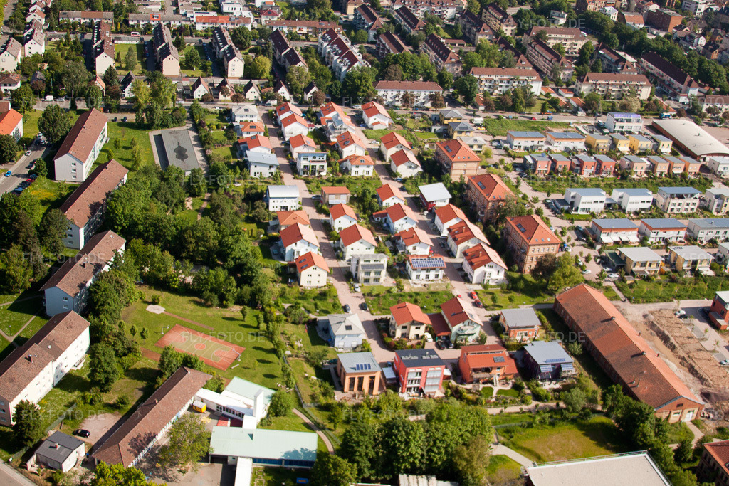 Luftbild: Neubaugebiet in der Charles-De-Gaulle-Straße in Landau in der Pfalz im Bundesland Rheinland-Pfalz in Deutschland. Foto: IMG_27296.jpg vom 23.05.2010 durch Werner Riehm/FLY-FOTO.de