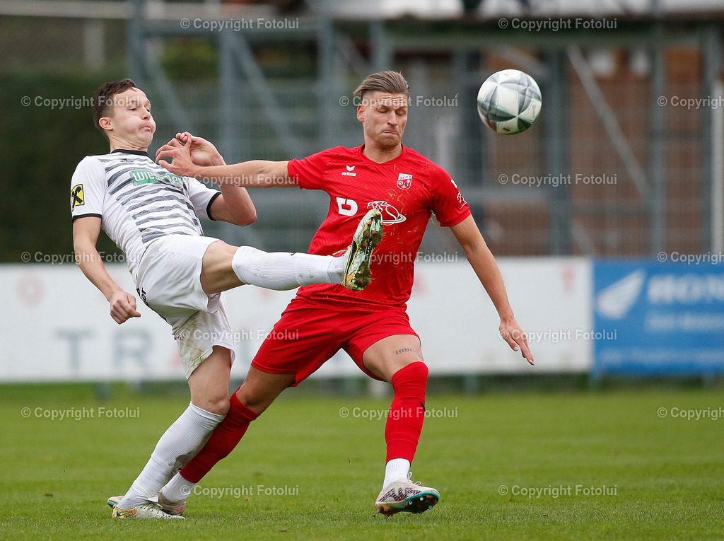 A_LUI_051024_29 | SPORT,FUSSBALL,LL .OST ASKOE OEDT 1B-UFC EFERDING 05.10.2024 IM BILD: MICHAEL LEONHARTSBERGER (OEDT 1B) UND ALEXANDER MEISTER  (EFERDING) FOTO:FOTOLUI