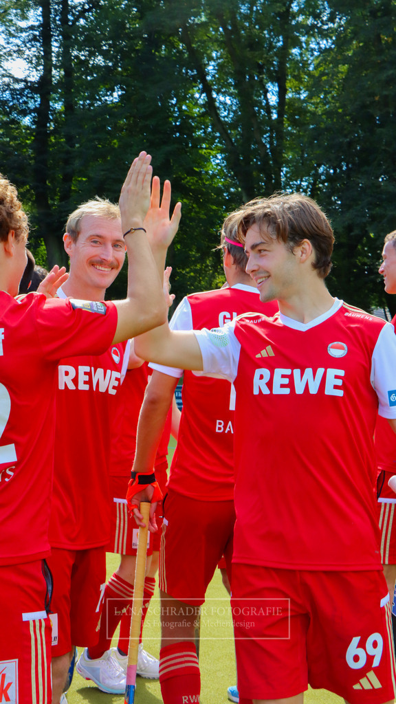 HERREN BUNDESLIGA Rot-Wei_ K_ln - Crefelder HTC 07.09.24 K_ln-026 | lanaschraderfotografie - Realisiert mit Pictrs.com