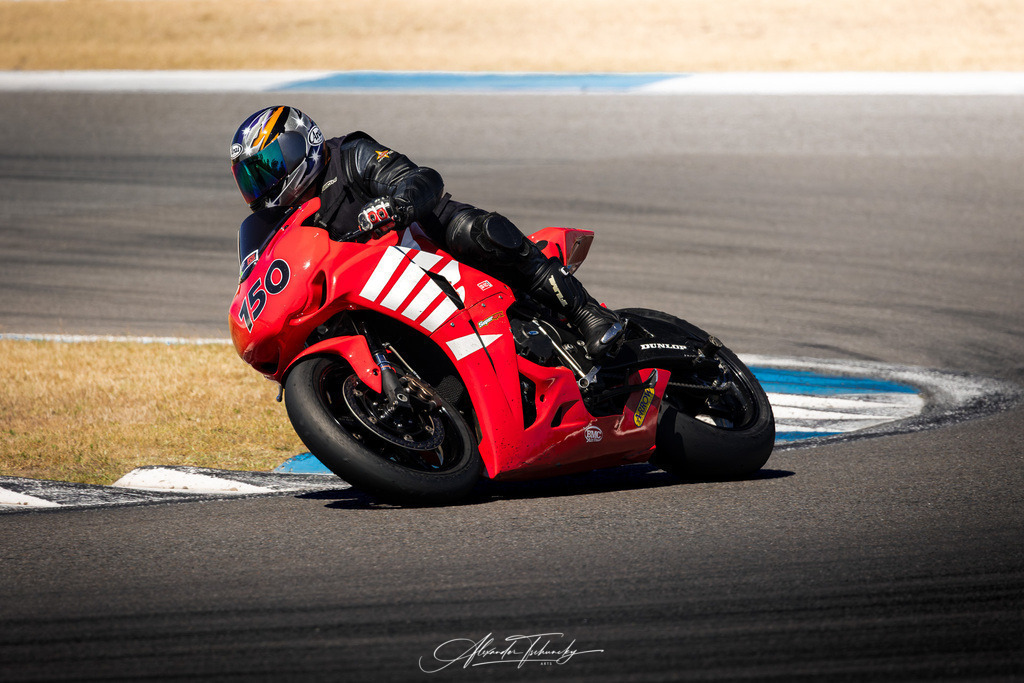 Ducati Trackday Hockenheimring 2026 | Entdecken Sie die faszinierende Welt von Alexander Tschuncky Arts: Kreative Fotografie, atemberaubende Automobilkunst und hochwertiger Bilderdruck. Lassen Sie sich inspirieren! - Realisiert mit Pictrs.com