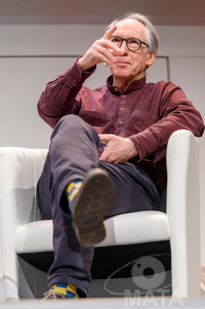 _DWA4891 | Ian McEwan bei der lit.Cologne 2023 Veranstaltung 'Ian McEwan. Ein Jahrhundertschriftsteller gibt Auskunft' in der Flora Köln.. Köln, 07.03.2023 - Realisiert mit Pictrs.com