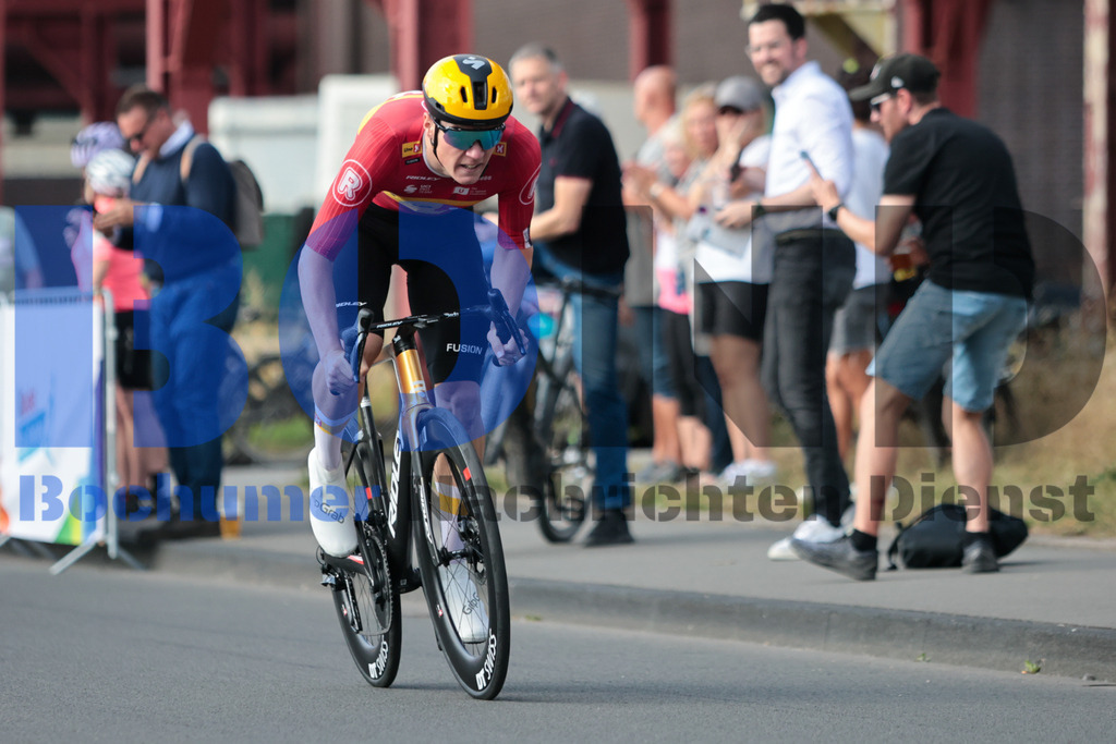 SES_DEUTOU20250820-53 | bond - Realisiert mit Pictrs.com