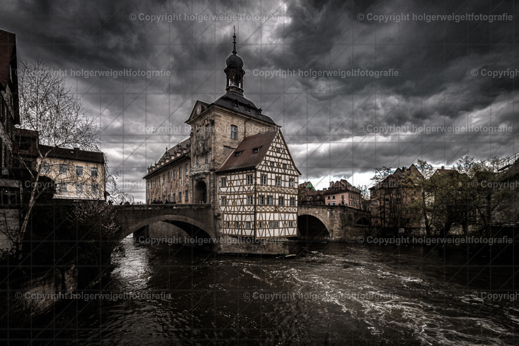 Alte Rathaus | Kaufen sie online außergewöhnliche Fotografien auf Leinwand Acrylglas Fotoprint Aludibond von holgerweigeltfotografie - Realisiert mit Pictrs.com