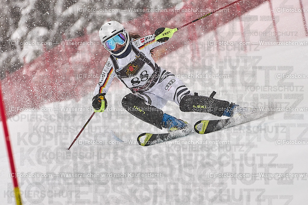 _ALP9188_MASTERS-WM_Reiteralm_CD_SL-I_RADER Michaela | FISWORLD CHAMPIONSHIPSMASTERS ALPINE SKIING, 23. – 28. MÄRZ 2026 - REITERALM | STMK | AUT.   Veranstaltet vom Masters-Referat des Deutschen Skiverbandes (DSV). Durchführende Organisation: WSV Pichl-Reiteralm, unterstütutzt von den Bergbahnen REITERALM bei Schladming und SKI AUSTRIA.                            Disziplinen:  Super-G, GiantSlalom, Slalom.                                                 Kategorien:  A (Herrn 30-59 Jahre), B (Herrn ab 60 Jahre), C (Damen 30-59 Jahre), D (Damen ab 60 Jahre).                Rennstrecken:   Gasselhöhe und Muldenliftpiste auf der Reiteralm.