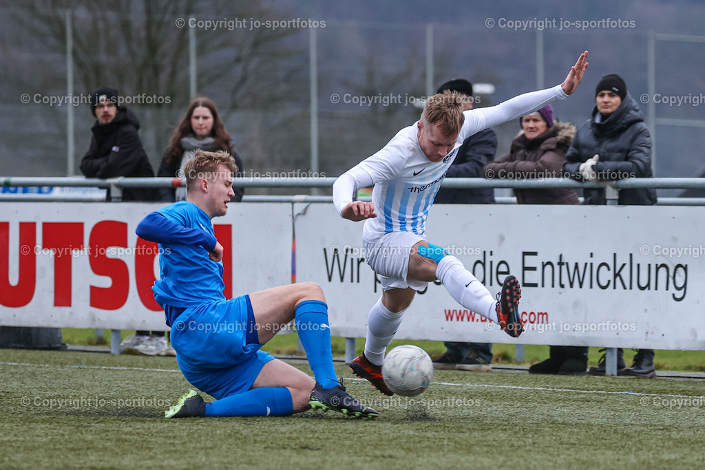 BQ3I4287 | 19.02.2023; Testspiel; Kunstrasenplatz Frohnhausen; SSV Oranien Frohnhausen : TSV Bicken