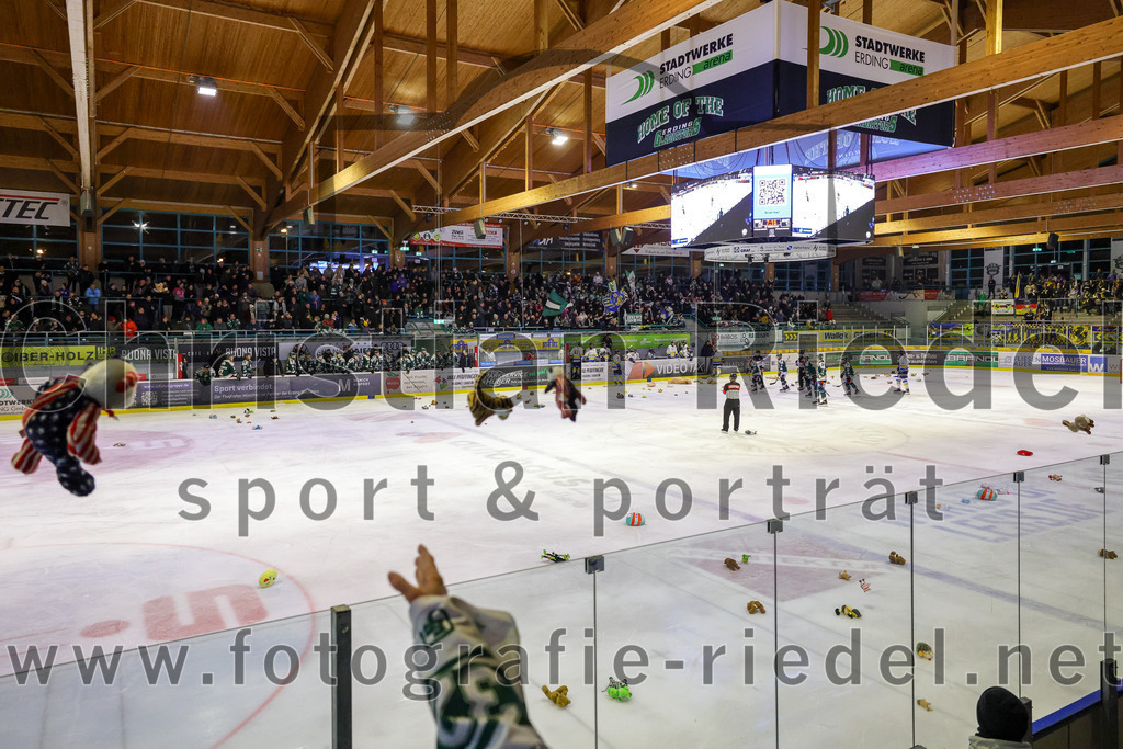 2025-12-05_084_TSV_Erding_gegen_Stuttgart_Rebels | Erding, Deutschland, 05.12.2025:Eishockey, Oberliga Süd 2025 / 2026, 23. Spieltag, TSV Erding gegen Stuttgart Rebels, Endergebnis: 5:6Foto: Christian Riedel / fotografie-riedel.net