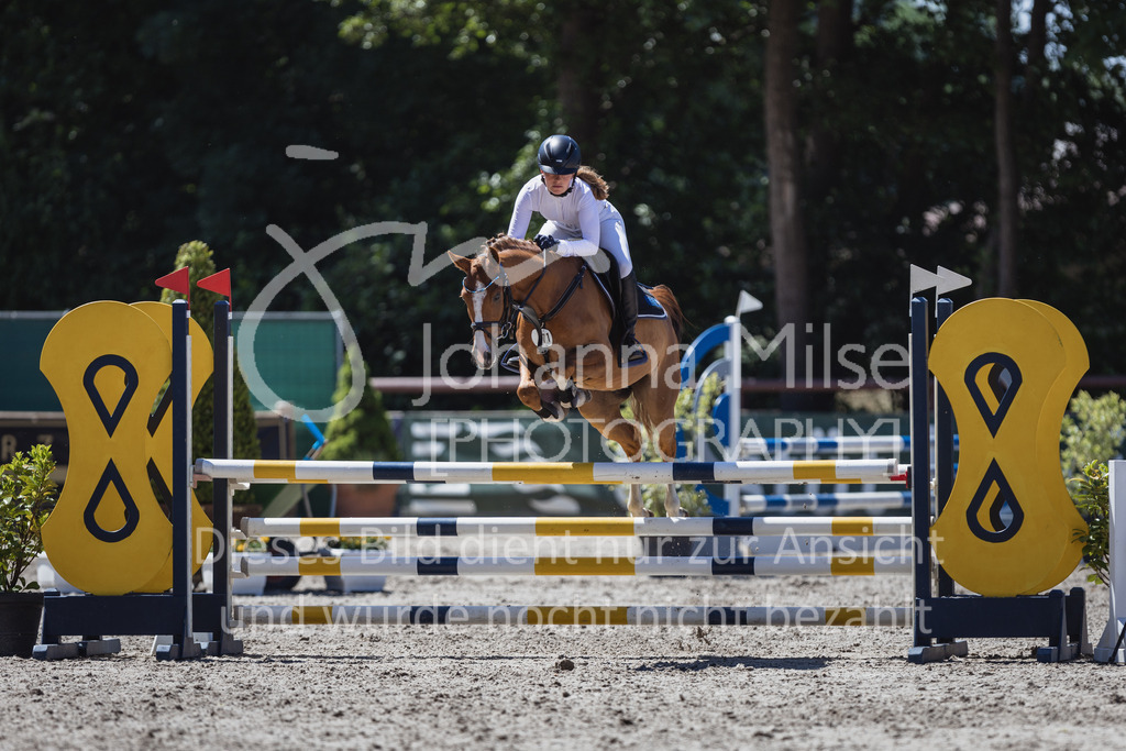 230610_Mühlen_A-Spr2-809 | Deine schönsten Turniermomente als professionelle Fotos! Entdecke hochwertige Pferdesport-Fotografie im Online-Shop. Jetzt Fotos finden & bestellen!