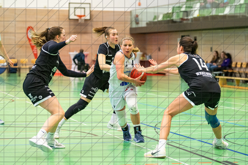 2. DBBL Nord 25/26 | Spieltag 25 | BBC Osnabrück vs. Bender Baskets Grünberg | 04.04.26: 2. DBBL Nord 25/26 | Spieltag 25 | BBC Osnabrück vs. Bender Baskets Grünberg / Osnabrück / Deutschland  //   CREDIT:www.bullenfotos.de, Martin König, Hörner Weg 40, D-49078 Osnabrück, +4917663732967 // Nutzung und Weitergabe nur zu den vereinbarten Zwecken. Presseanfragen an Ersteller. Alle Rechte beim Ersteller. Honorierung nach MFM. - Realisiert mit Pictrs.com