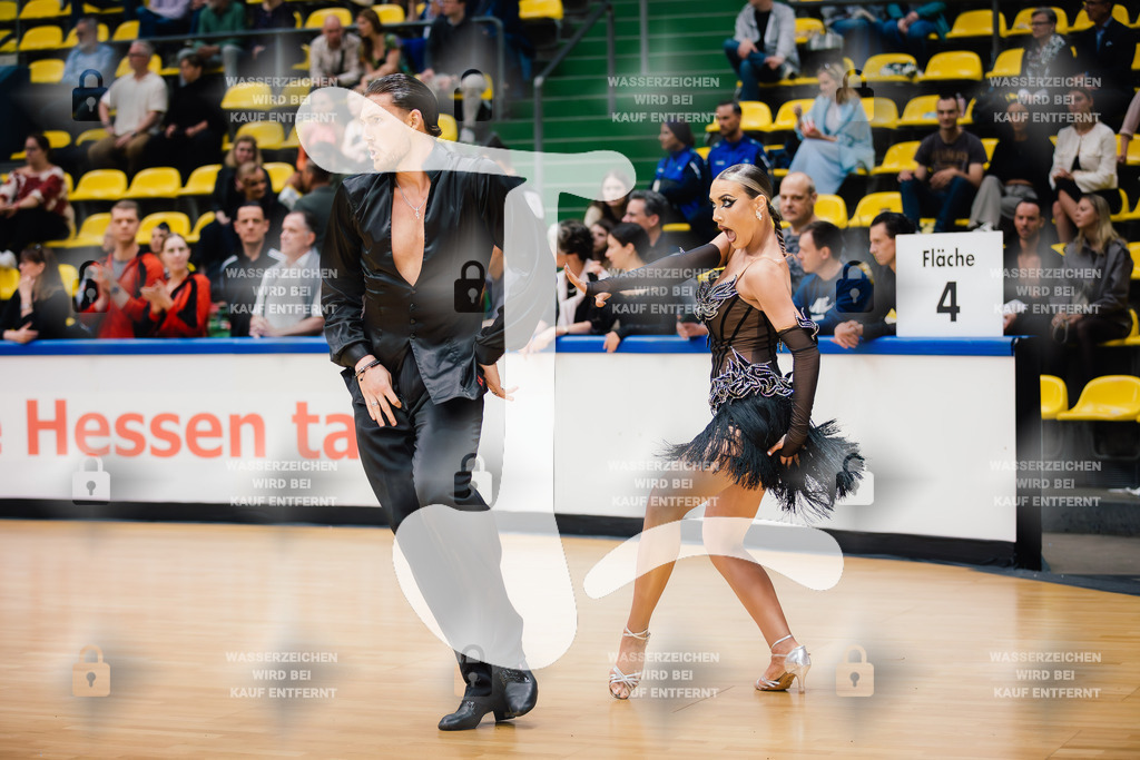Hessen Tanzt WDSF International Open Latin 11th (43) Justin Lauer _ Rita Schumichin (TSC Saltatio Neustadt im TV 1860 Mußbach)-2025-05-18-4933 | Webshop for digital downloads and prints of dance sport, event & show photographer Julian Link - Realisiert mit Pictrs.com